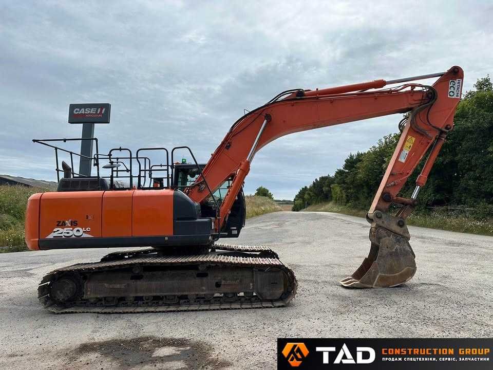 Гусеничний екскаватор HITACHI ZAXIS 250LC-6