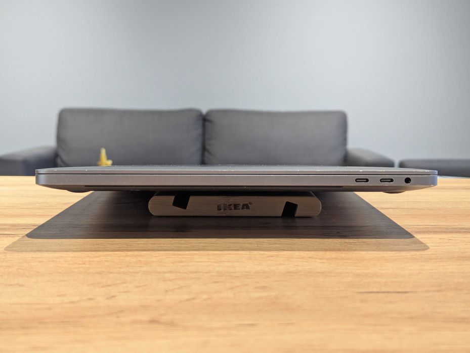 Macbook pro 16 2019 core i9 2.4ghz 64/512gb pro 5300m 4gb