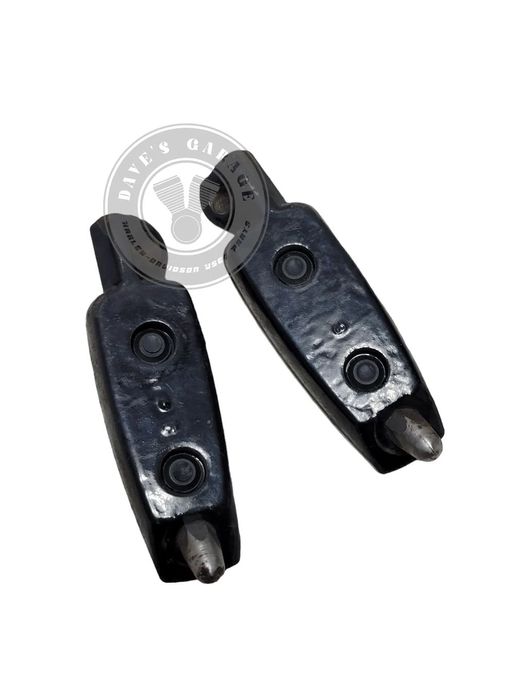 Podnóżki Harley Davidson Sportster V Rod 33134-07CAZ 33135-07CAZ
