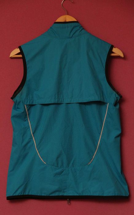 Nike Running рр М-L женский жилет беговой двойной бегунок