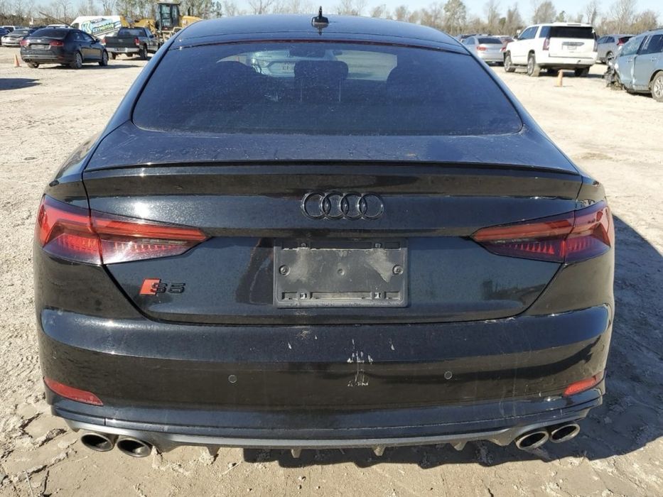 Кришка багажника Audi A5 F5, S5 F5, B9 8W колір LY9T Разборка Ауди А5