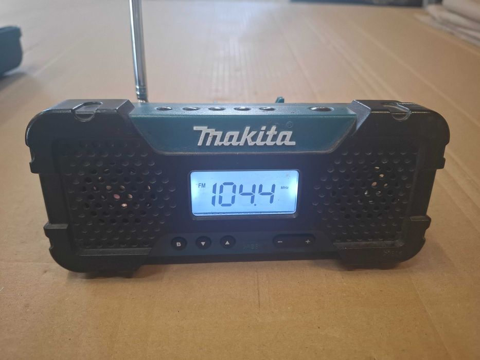Makita wkrętarka, radio, latarka, ładowarka, bateria 2x ZESTAW UNIKAT