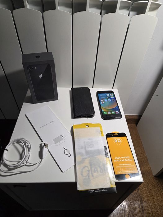 IPhone 8 256 gb  + akcesoria