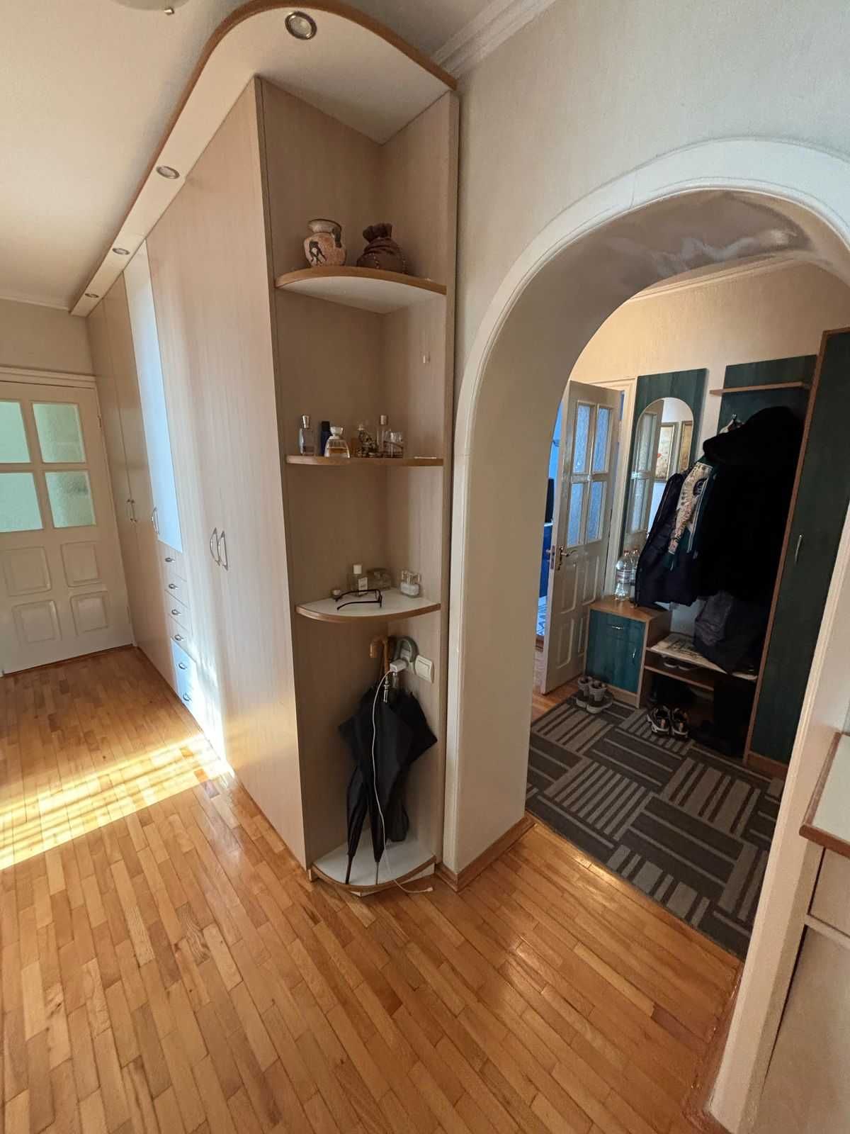 сдам 3к. Тихий Центр 16000грн.