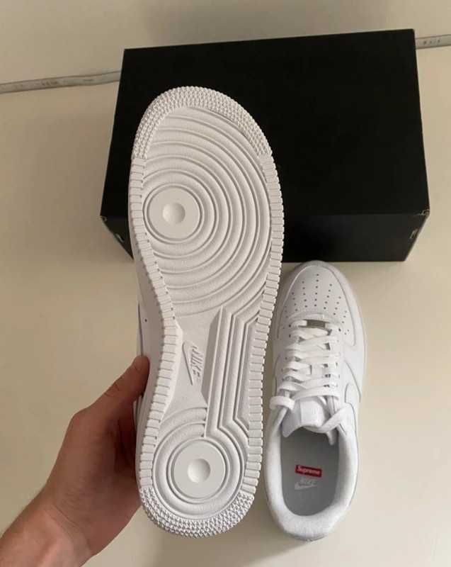 AF1\Powietrze*airDamskieNikeForce1SupremeWhite UnisexTrampki Rozm.45