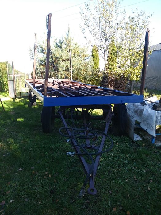 Przyczepa do bel słomy siana drewna laweta