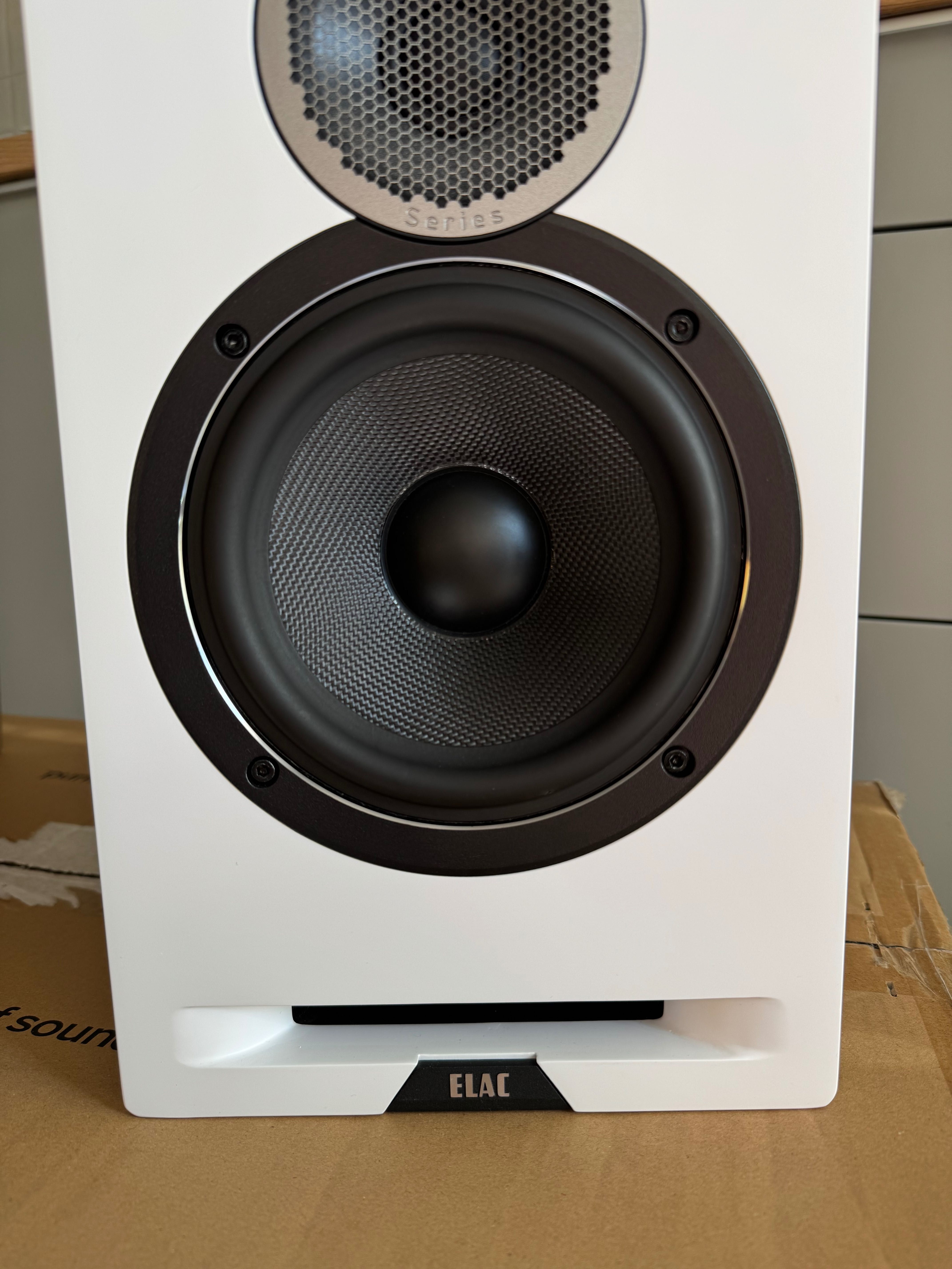Kolumny podstawkowe Elac Debut Reference B6 DBR62