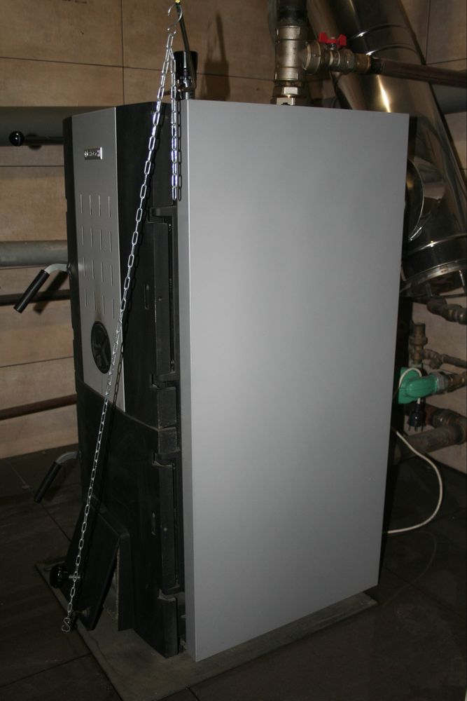 Твердотопливный котел BOSCH Solid 3000H SFU 20 HNC