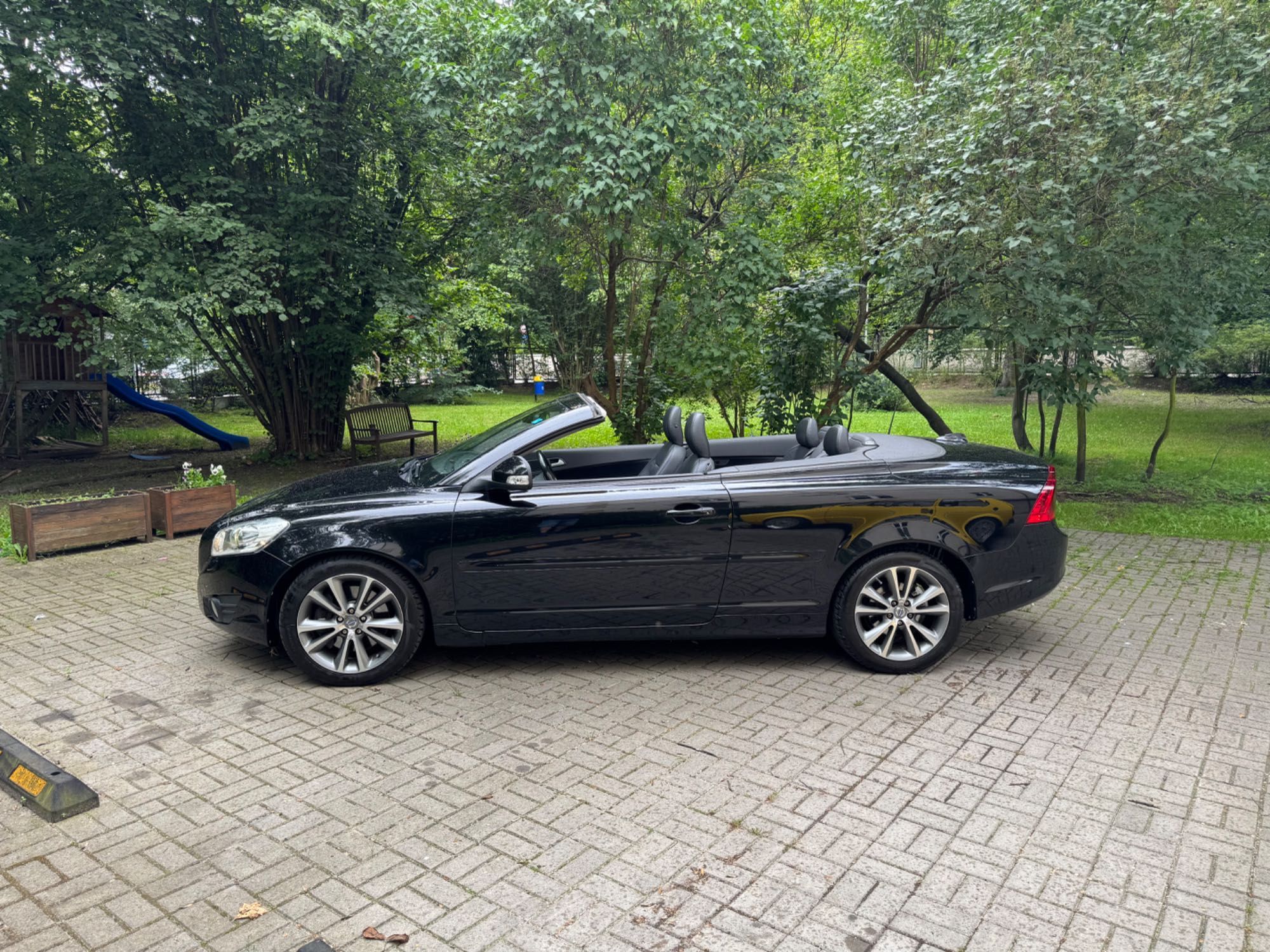 Cabrio Volvo C70 2.0 diesel Automat