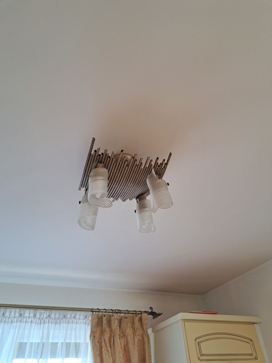 Lampa sufitowa metal szklane klosze