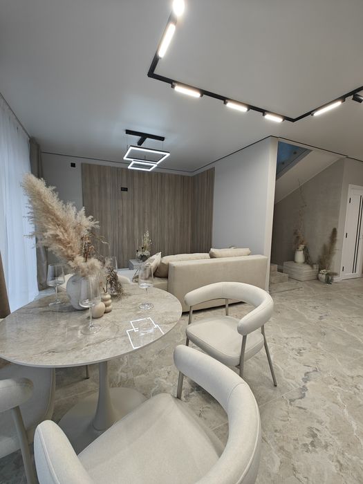 Продаю БЕЗ КОМІСІЇ для покупця. Будинок