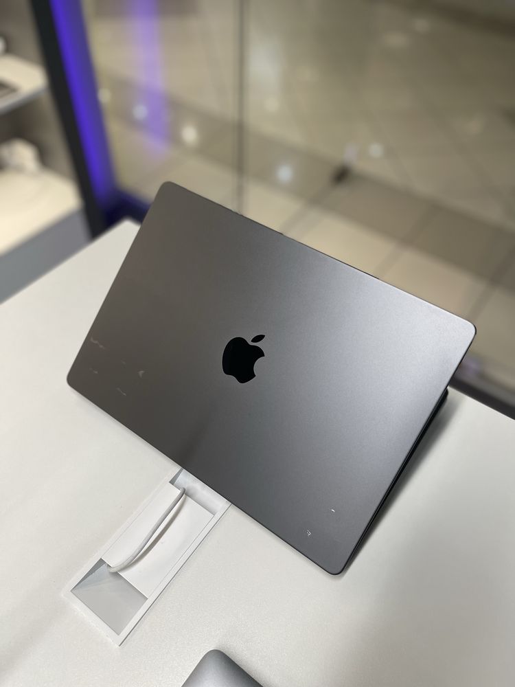 Ноутбук MacBook Pro 14” 2023 M3Pro 18 ОЗУ, 512 SSD стан  9.0/10 #71091