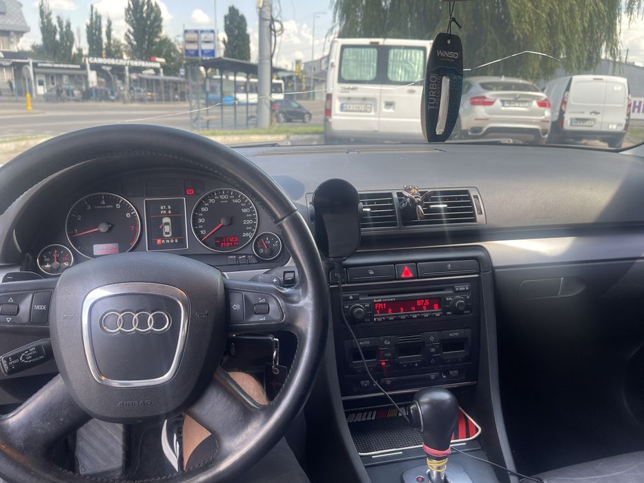 Продам Ауді а4 б7 1.8т 2005р.