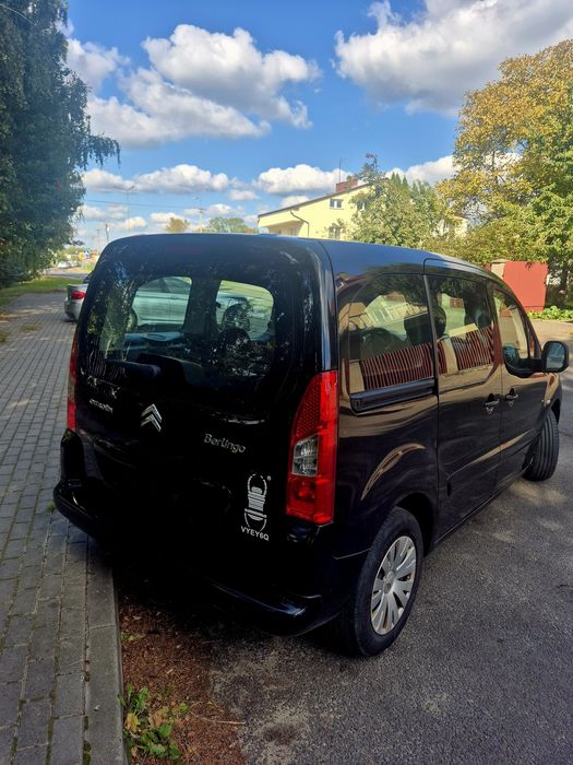 1 właściciel, 2 kpl. kół, tempomat, jasny środek