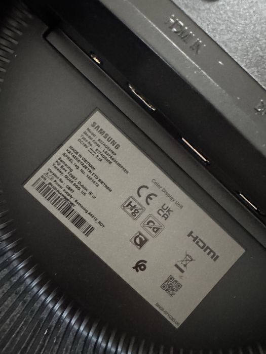 Monitor Samsung Odyssey 27' , zbity