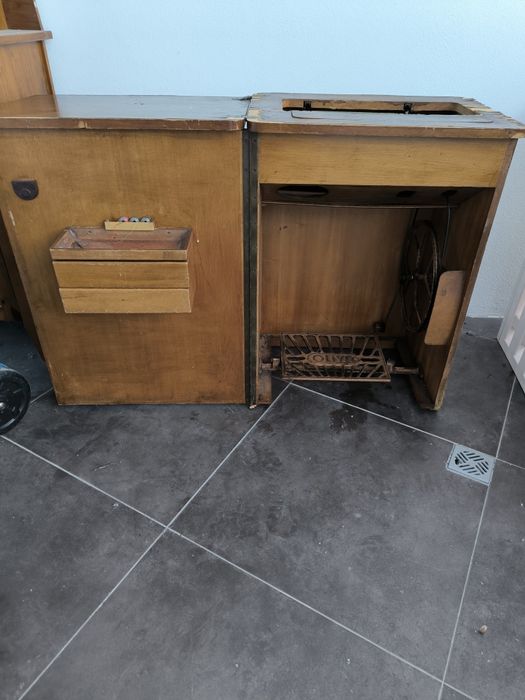 Máquina de costura Oliva