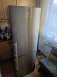 Lodówka Elektrolux 3 letnia Low Frost Model  EN3201MOX stan BDB 900