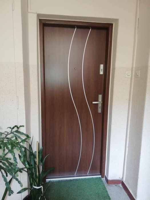 Drzwi do domów i mieszkań wejściowe i wewnętrzne, okna, rolety