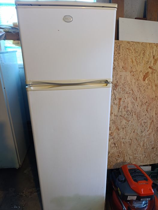 Холодильник Snaige FP-275