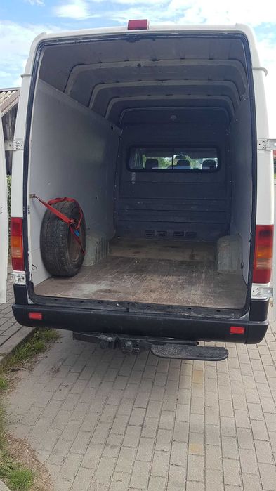 Wynajem Wypożyczalnia Samochodów Dostawczych Brygadówka 6 osobowy bus