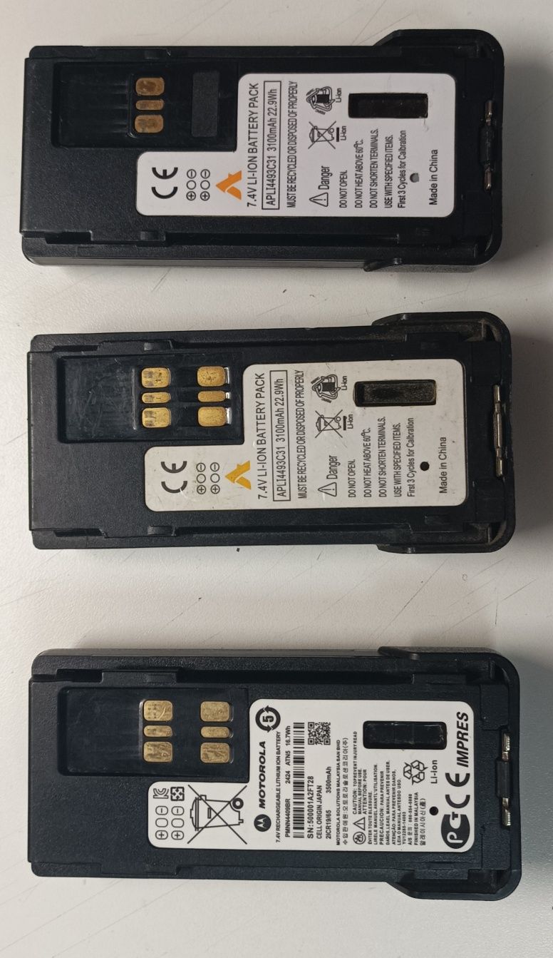 5 АКБ акумуляторів з них 2 під tupe-c  MOTOROLA DP +зарядний пристрій