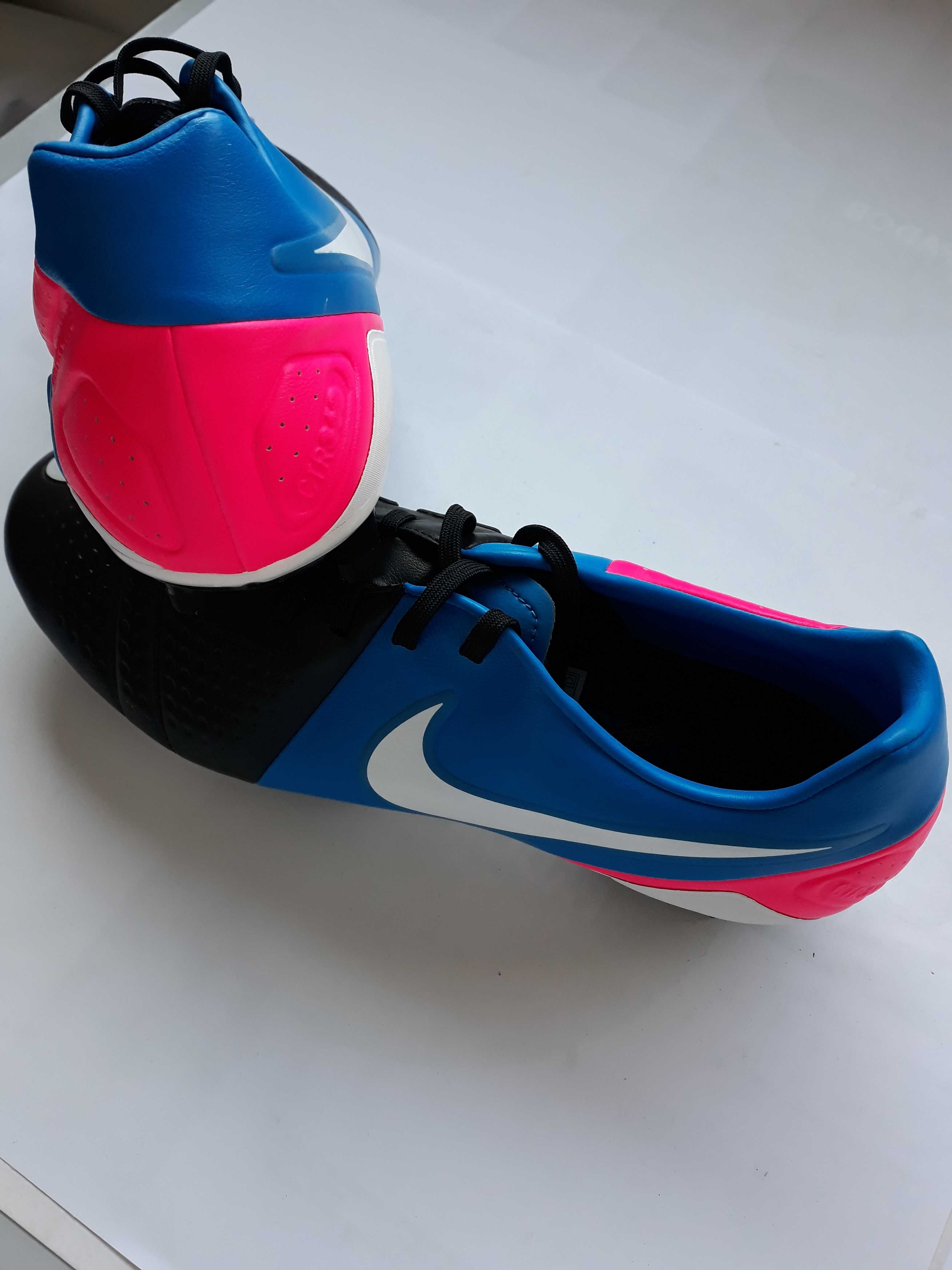 Exclusivas Chuteiras Nike CTR360 TREQUARTISTA - N.º 44