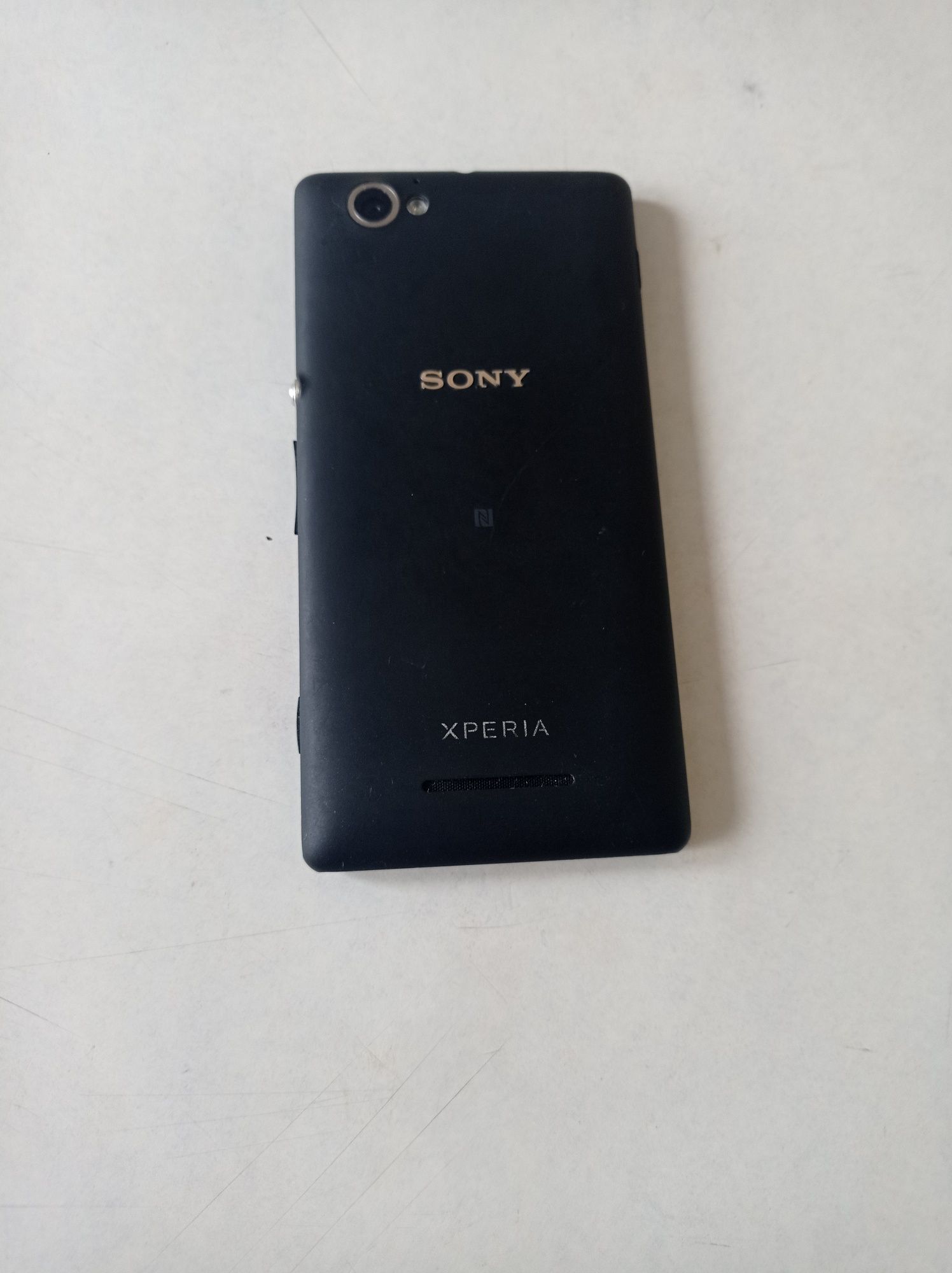 Телефон Sony Xperia