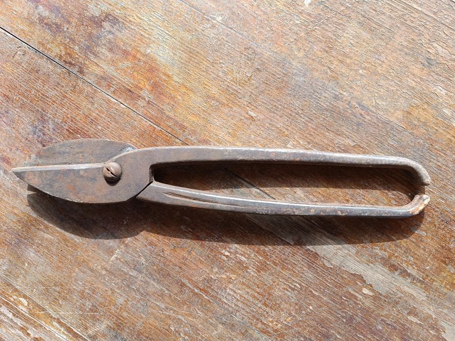 Ножницы для резки металла времён СССР.