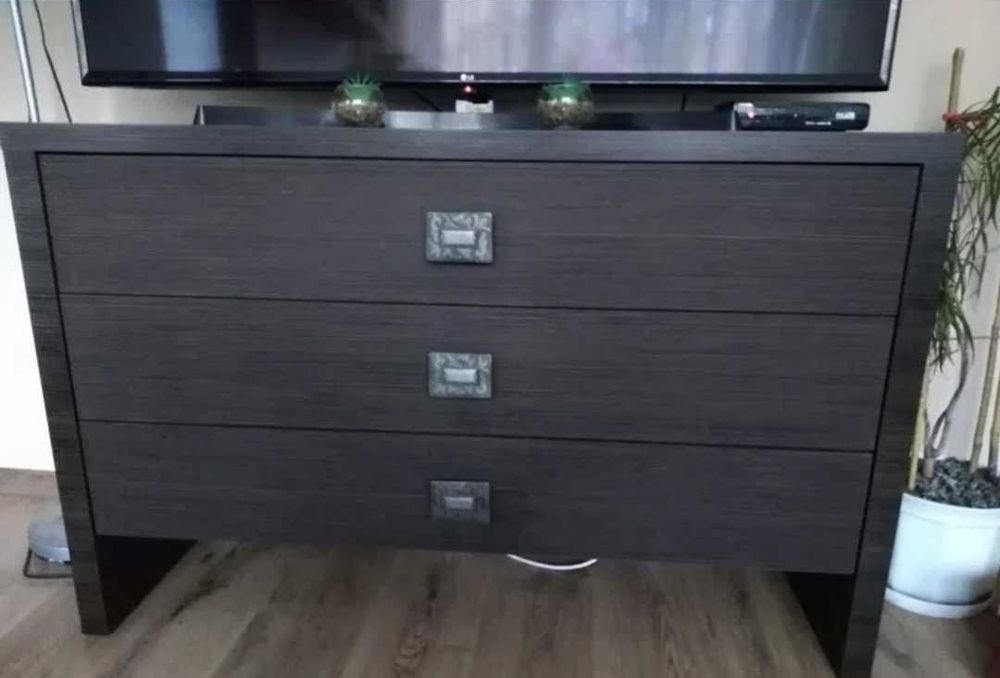 Komoda i wysoka ława w kolorze wenge