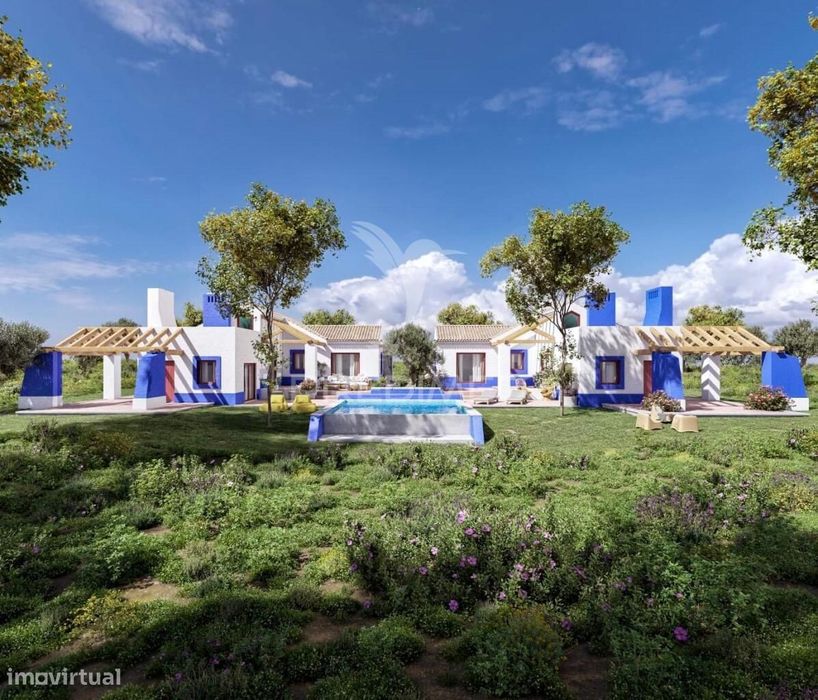 Quinta com 5250 m2, com casa para recuperar