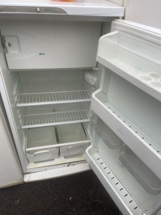 Продам холодильники