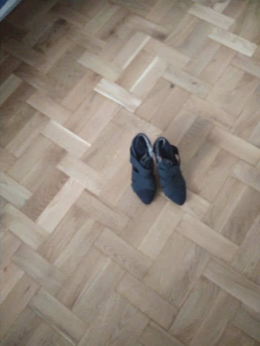 buty wiosenno -  jesienne damskie czarne botki