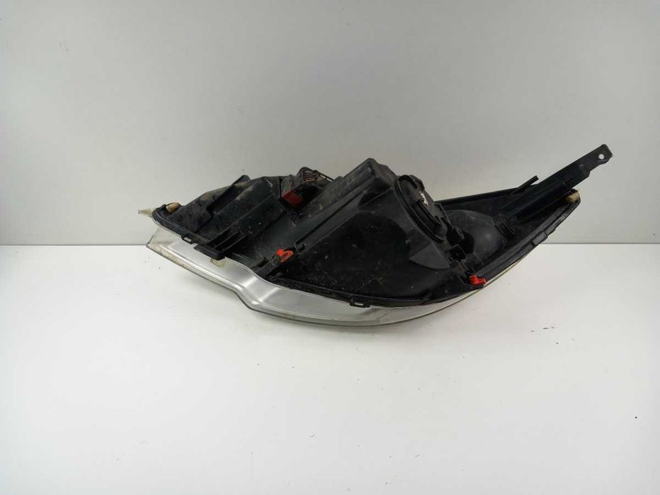 Opel Meriva B Lampa Przód Prawa