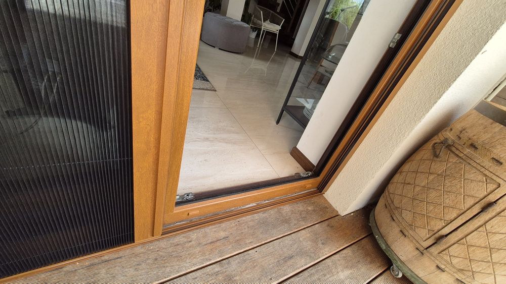 Moskitiery PLISOWANE NA WYMIAR - montaż - Żaluzje Rolety Plisy