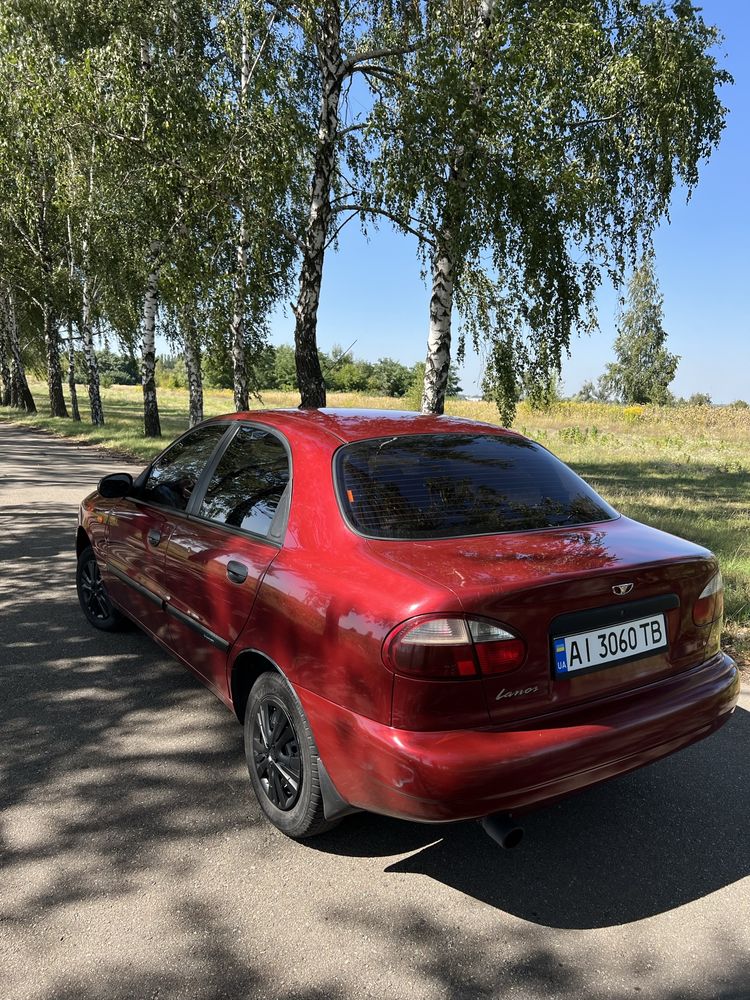 Daewoo Lanos.