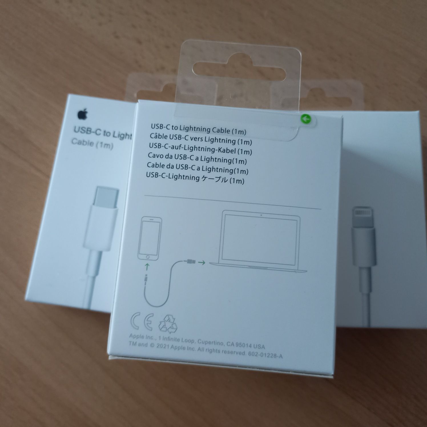 Kabel USB-C to Lightning do iPhone długość 1metr NOWY