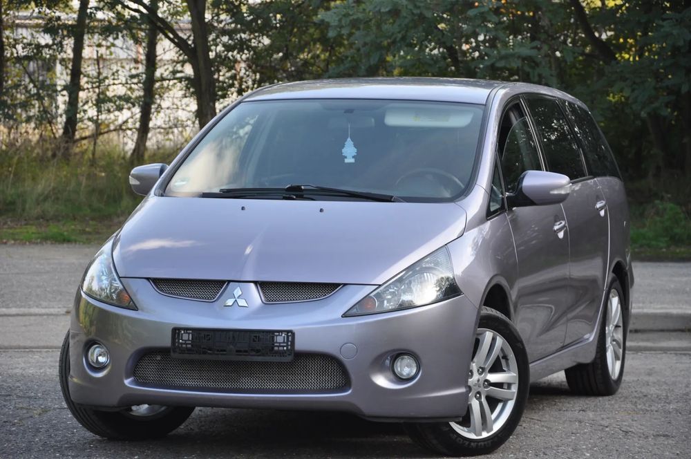 Mitsubishi Grandis Mitsubushi Grandis 2.3 Benzyna * 7 osobowy * Alu 17
