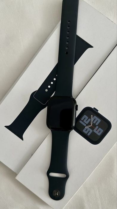 Apple Watch SE (Gen 2) Midnight Aluminium Case 44MM GPS