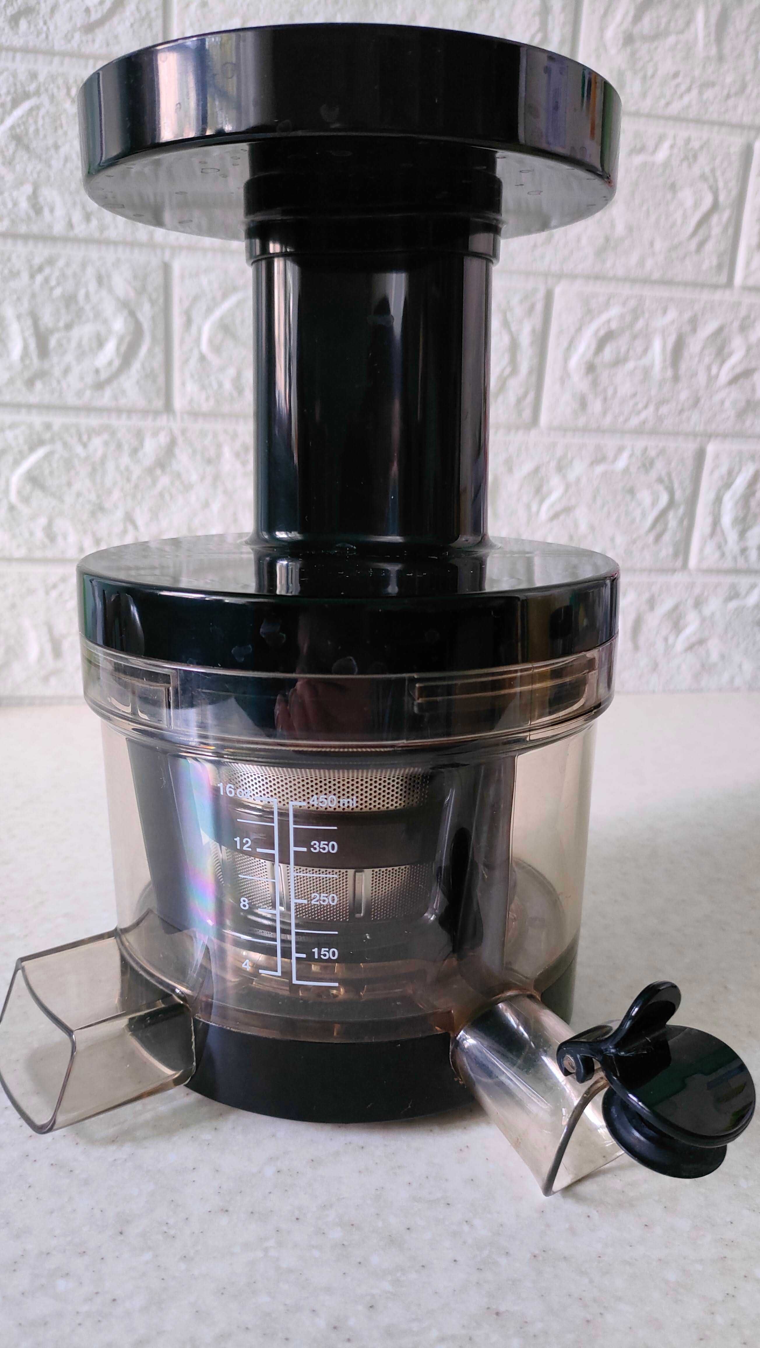 SANA Juicer by Omega EUJ-808  Соковыжималка шнековая