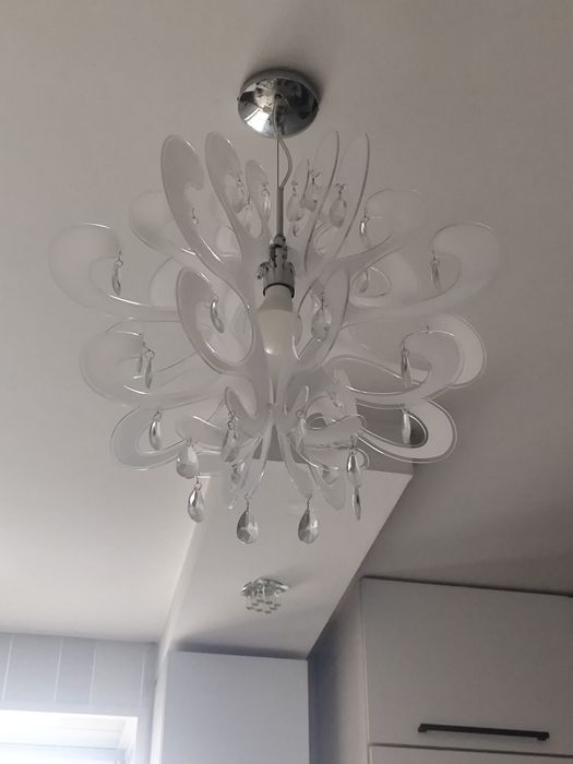 Żyrandol z kryształkami