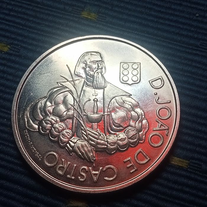 moeda  prata 1000 escudos D joao castro
