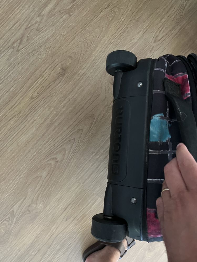 Burton Mala Ski e Snowboard Neve com Rodinhas