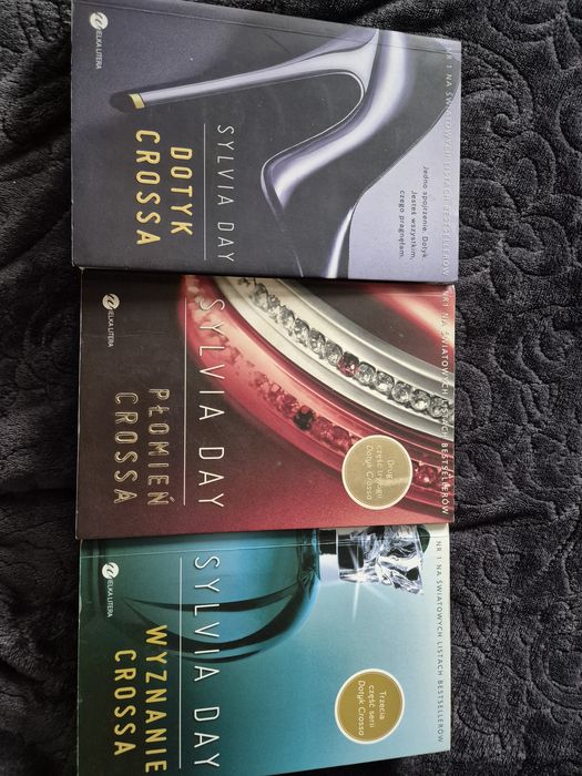 Sylvia Day Dotyk Crossa  3 tomy