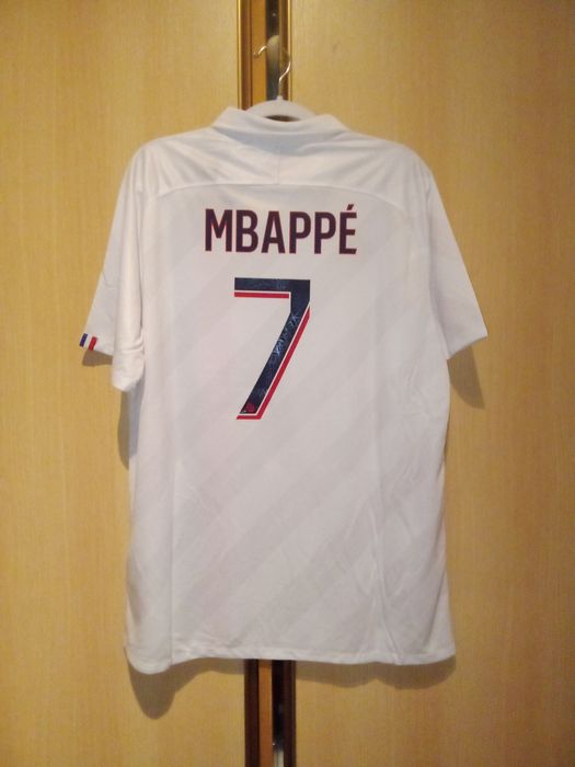 Camisola de futebol do PSG Mbappe