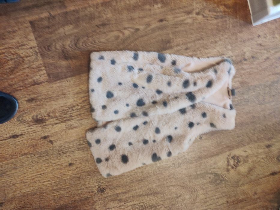 Dziewczęcy bezrękawnik