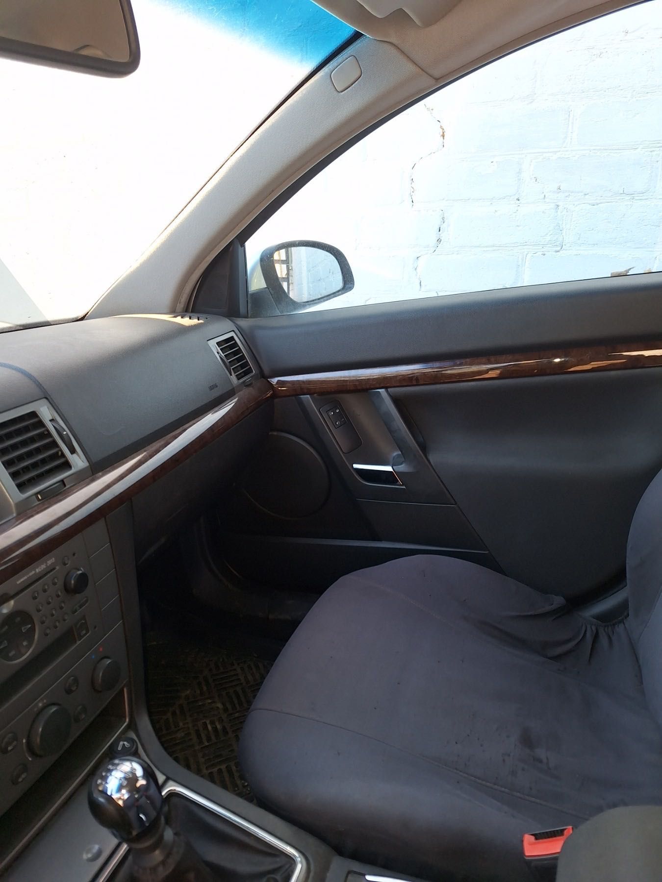 Продається автомобіль Opel Vectra 2004 року