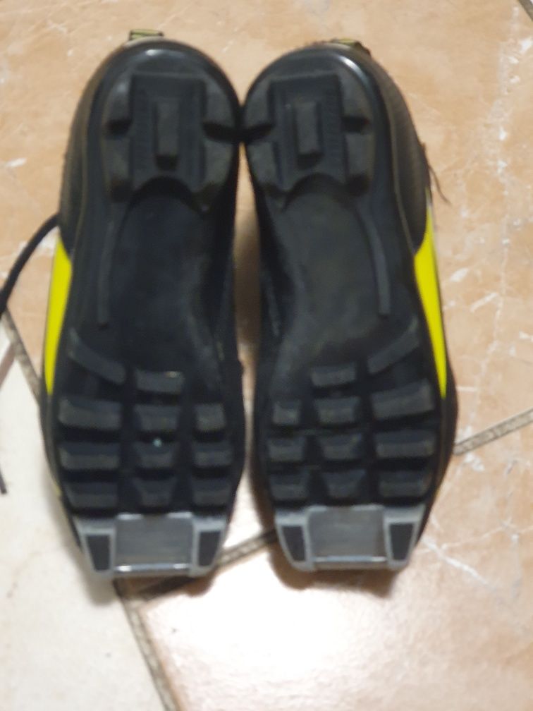Buty na narty biegowe Fischer XJ Sprint r. 33 20,5cm NNN