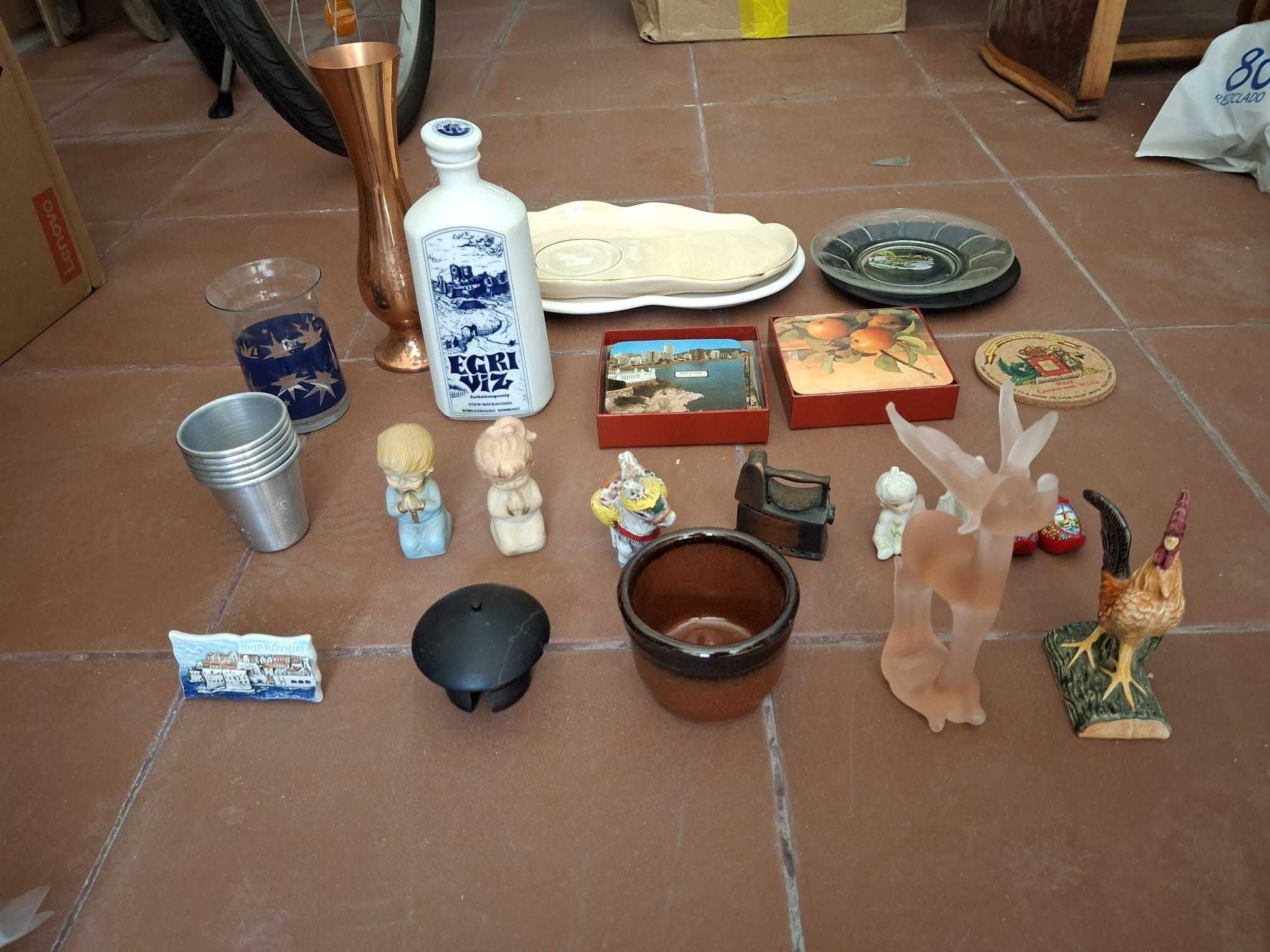 Objetos de decoração diversos