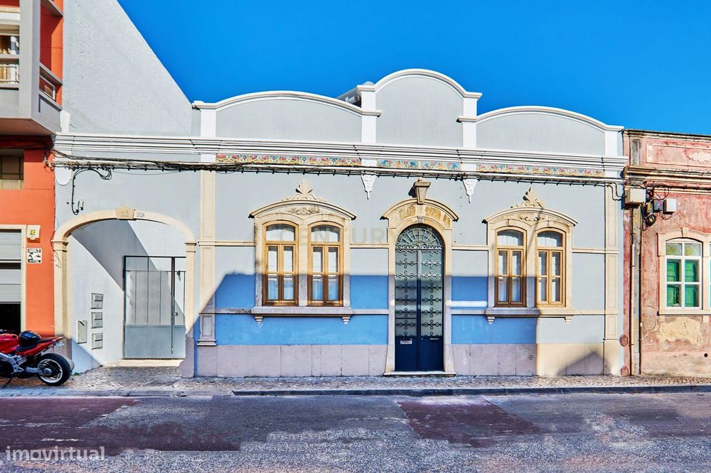 T2+T2+T1 - 3 Moradias - Conceito Luxo Diferenciado