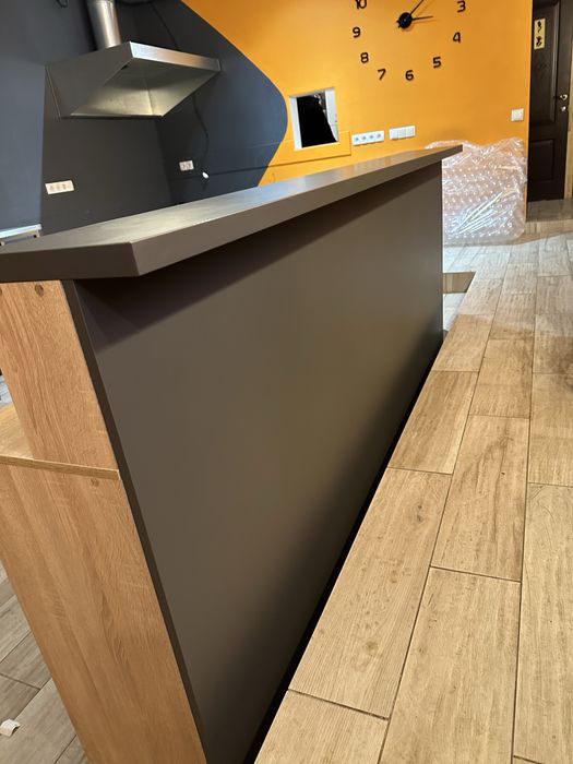 Продам оборудование для кафе барнная мтойка вытяжка в сборе